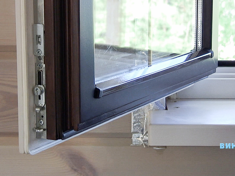 Защита древесины окон