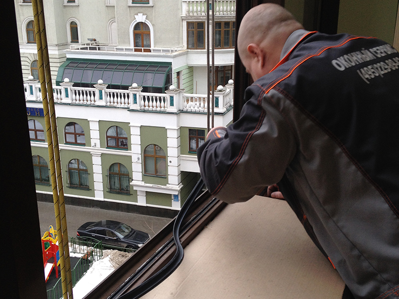 Смазка уплотнителя алюминиевых окон