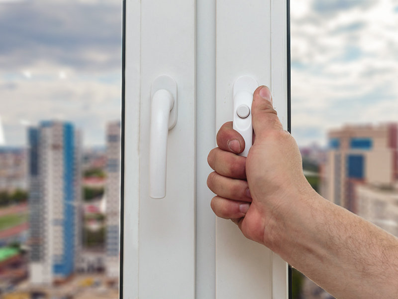 ручка с кнопкой