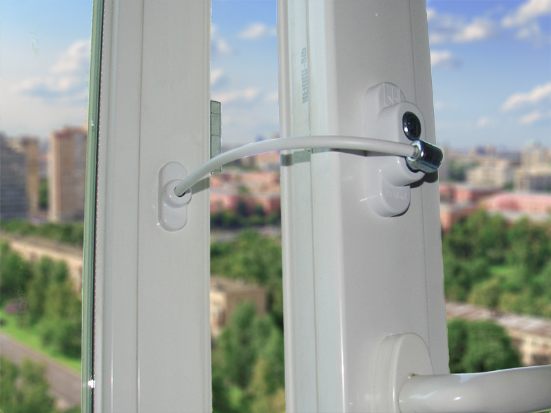 замок с троссиком