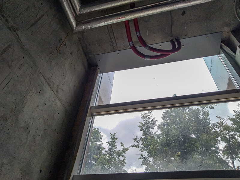 Утепление и герметизация узлов примыкания фасадного остекления