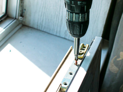 Замена фурнитуры