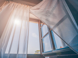 Окна плохо закрываются/открываются