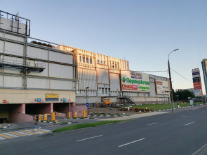 Покраска алюминиевых окон в фитнес клубе