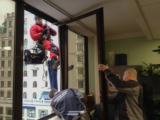 альпинист средний план