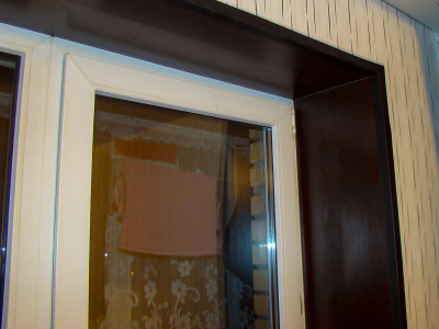 Покраска подоконников и откосов